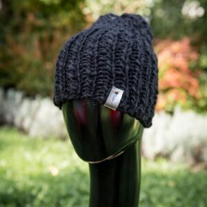Czapka "Black Wave"